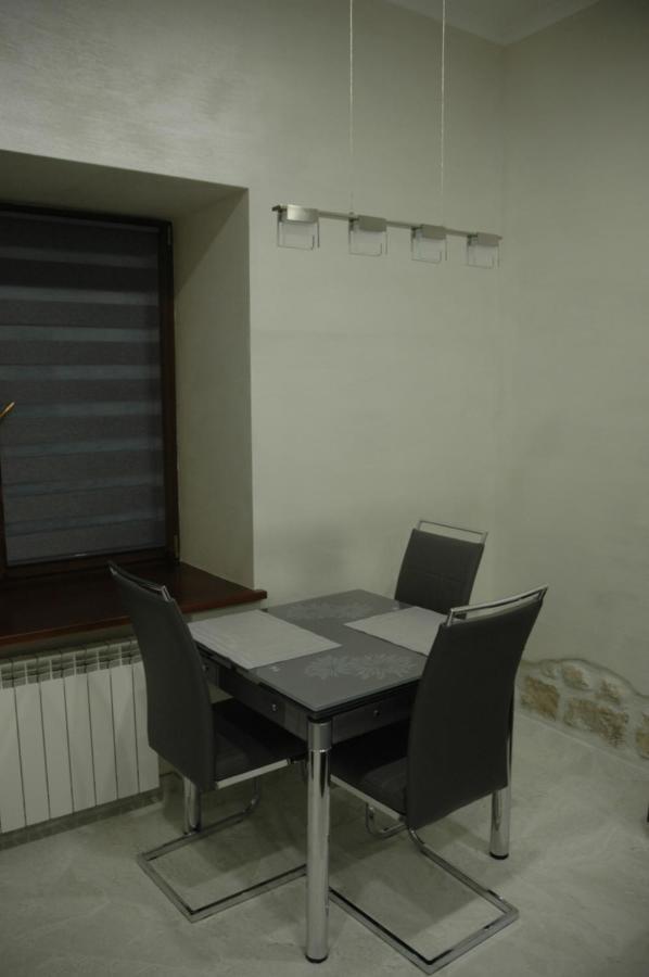 Apartamento RynOK 25 Elite Lviv Center Exterior foto