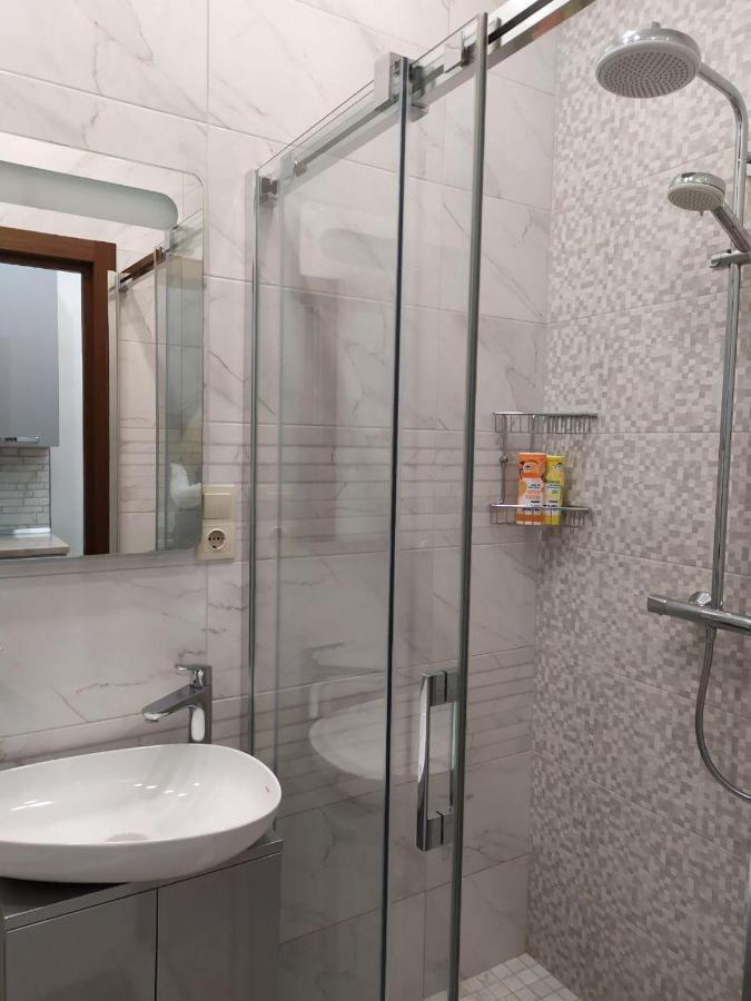 Apartamento RynOK 25 Elite Lviv Center Exterior foto