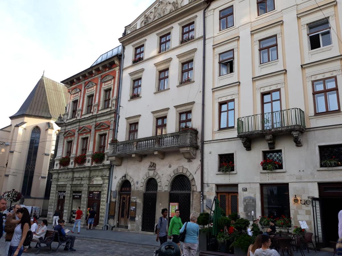 Apartamento RynOK 25 Elite Lviv Center Exterior foto